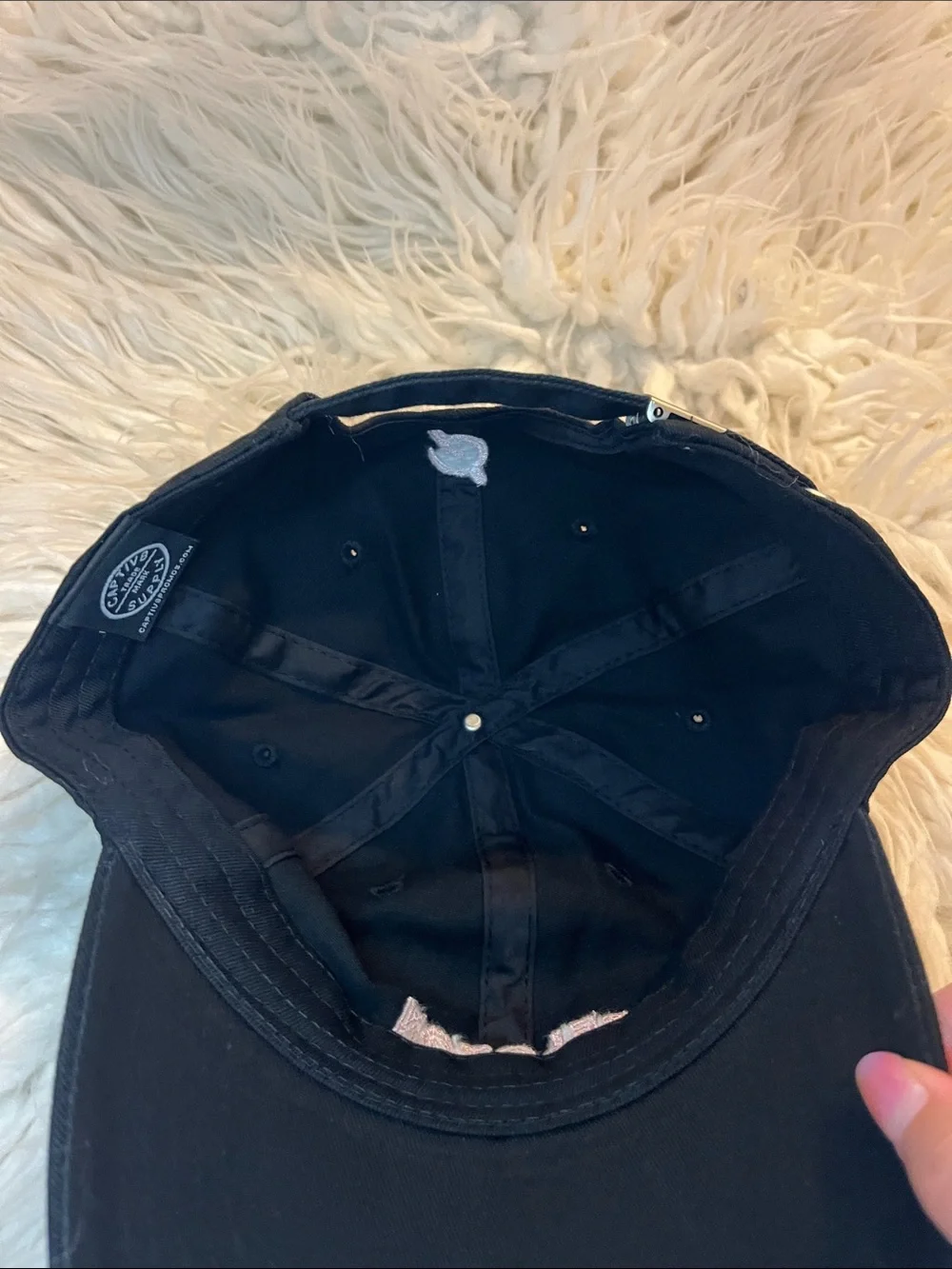 NWT Peloton “Strong” Black Baseball Hat with White Logo size OS